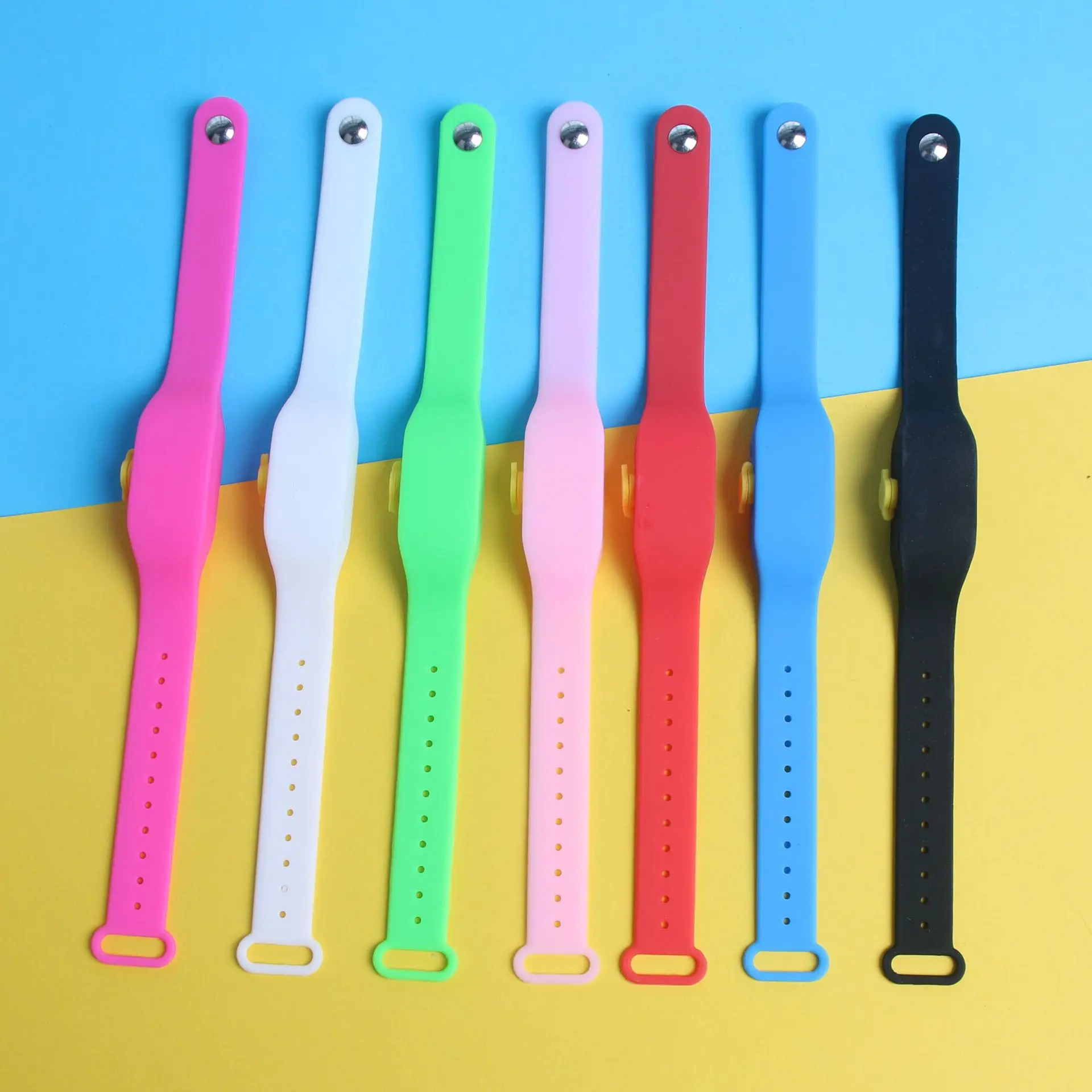 Nov Kvadratni silikonski razkuževanje zapestnica Prenosni barva watch Razpoložljivi hand sanitizer zapestnica zapestje traku orodja