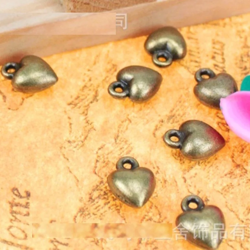 9*7MM zlitine Čar Obeski 3D srce Antično Bronasto obesek nakit, Izdelava oprema diy materiala