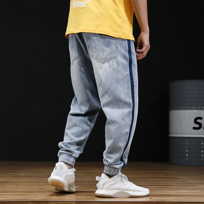 Japonski Vintage Moda Za Moške Jeans Ohlapno Fit Svetlo Modra Trak Oblikovalec Denim Tovora Hlače Ulične Hip Hop Kavbojke Moški Joggers