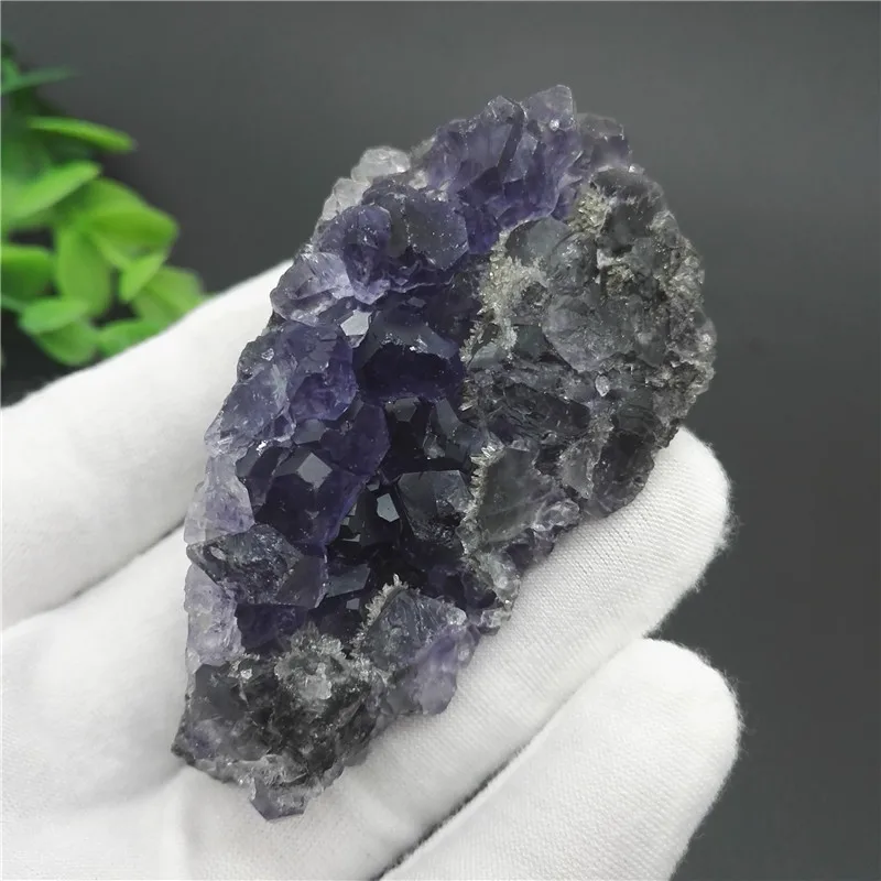 Naravno Vijolično Octahedr Fluorite Crystal Grozdov Mineralnih Čakro Zdravljenje Reiki Kamen Carving Obrti Iz Madagaskar 108g