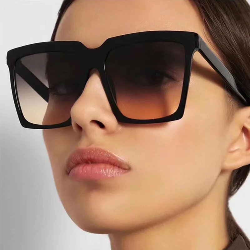 Vintage Trendy Široko Prevelik Sončna Očala Ženske 2021 Blagovne Znamke Oblikovalec Retro Kvadratni Okvir Elegantna Sončna Očala Odtenki Opremo
