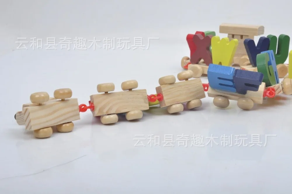 26 črk Otrok leseni vlak igrače/ Otroci Otrok črke vlak, s kavljem za skladbo reža za vozila izobraževalne igrače, brezplačna dostava