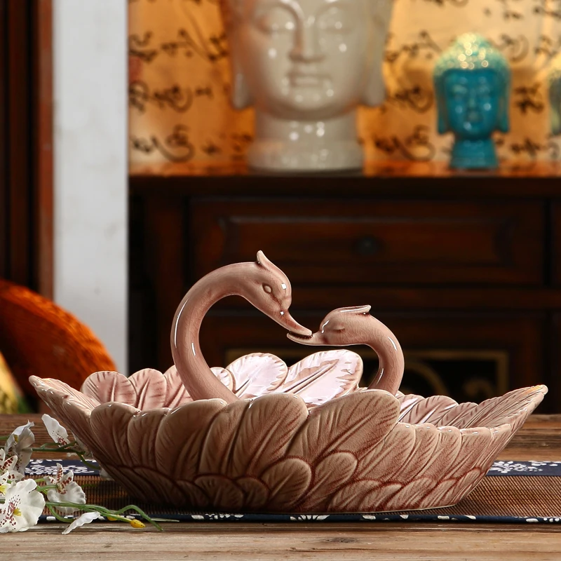 Povzetek Porcelana Poljubljanje Swan Nekaj Figur Sadje Ploščo Dekor Keramika Ljubitelje Sreving Pladenj Servis Plovil Darilo Ornament
