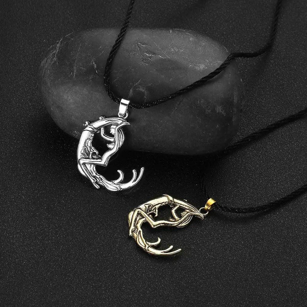 Chandler Luna Boginja Ogrlica Moških Magic Amulet Talisman Nakit Antique Silver Plated Bronaste Zlitine Cinka Obesek Viking Callors