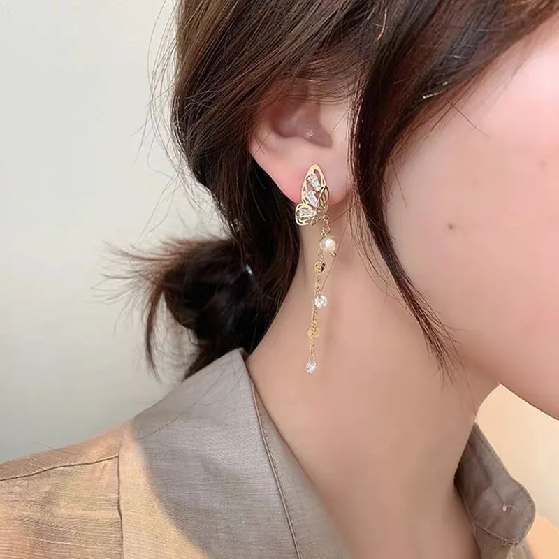 Sijoče Kristalno Metulj Čar Uhanov z Biseri Resast, Dolge Uhane Visi Žensk korejski Earings Modni Nakit 2020