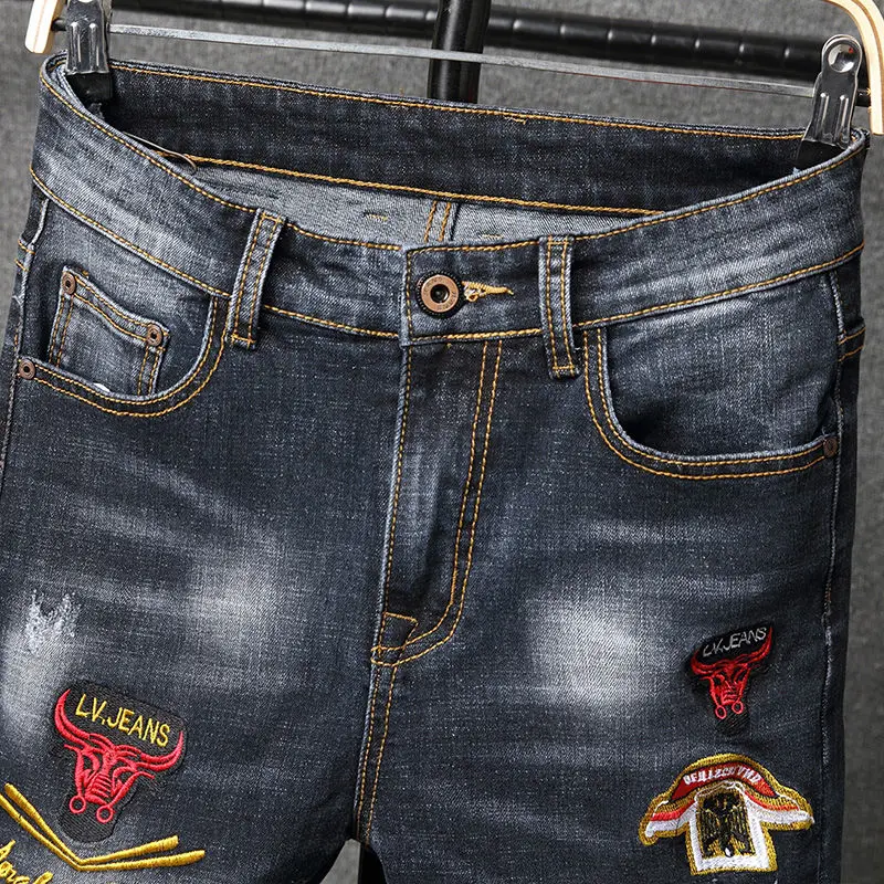 Moške jeans pomlad novo plima slim stretch elastična noge vezene kavbojke bika vzorec priložnostne jeans dolge hlače črne kavbojke