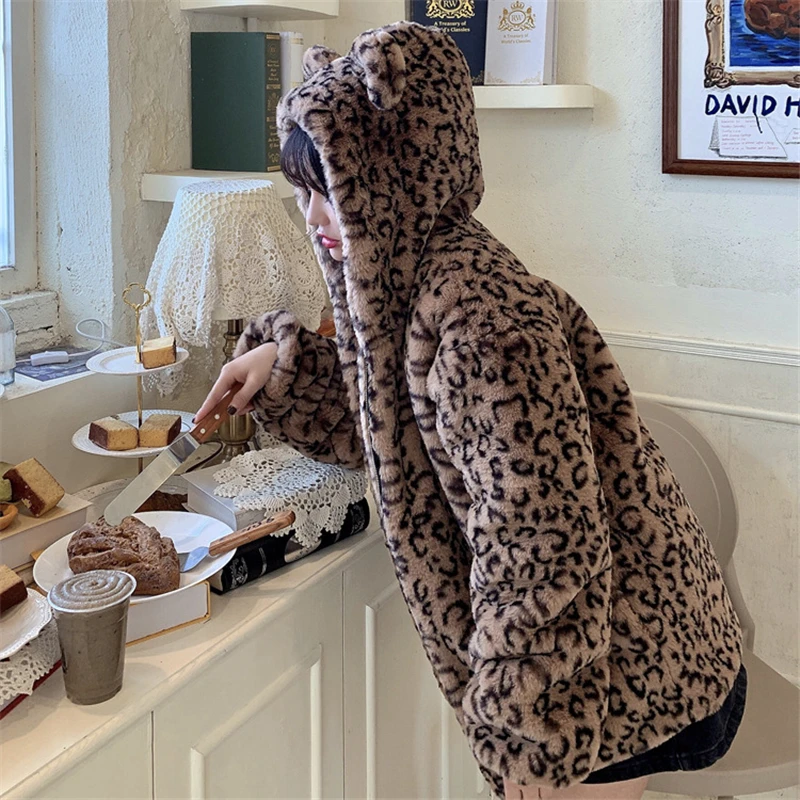 Zimski Plašč Ženske 2020 Novo Hooded Leopard Plašč Umetno Jagnje Kotlovec Suknjič Toplo Debele Moda Svoboden Plišastih Dame Plašči Ženske Jakna