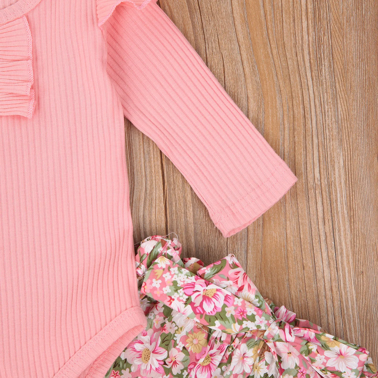 Baby Dekleta 3PCS Obleke Naguban Dolg Rokav Romper Vrh Cvetlični Elastični Pas Hlače z Glavo Pižamo bo Ustrezala 0-24 Mesecev