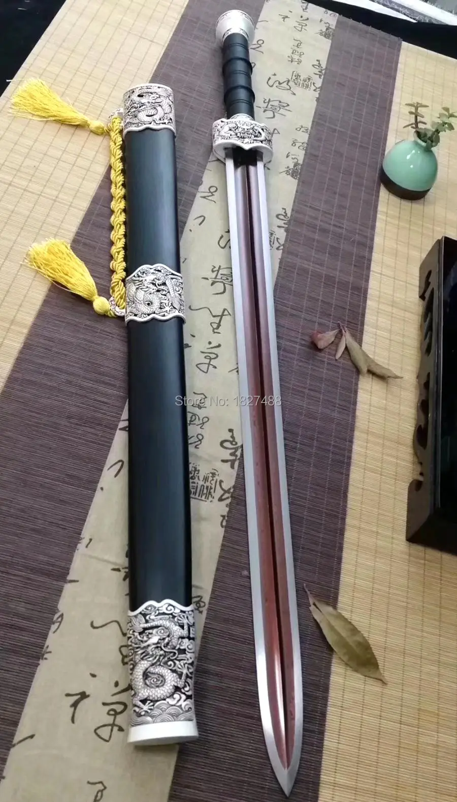 Lepo Darilo-Prosto Polje+Kitajski Ročno Dragon Sword Han Jian Oster Zložiti Rdeče Vzorec Jekla Rezilo Polno Tang