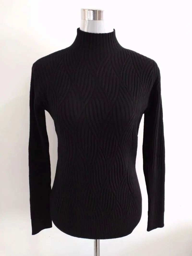 Visoki ovratnik pulover z modi debele barva, ki podpirajo toplo Elastična sila